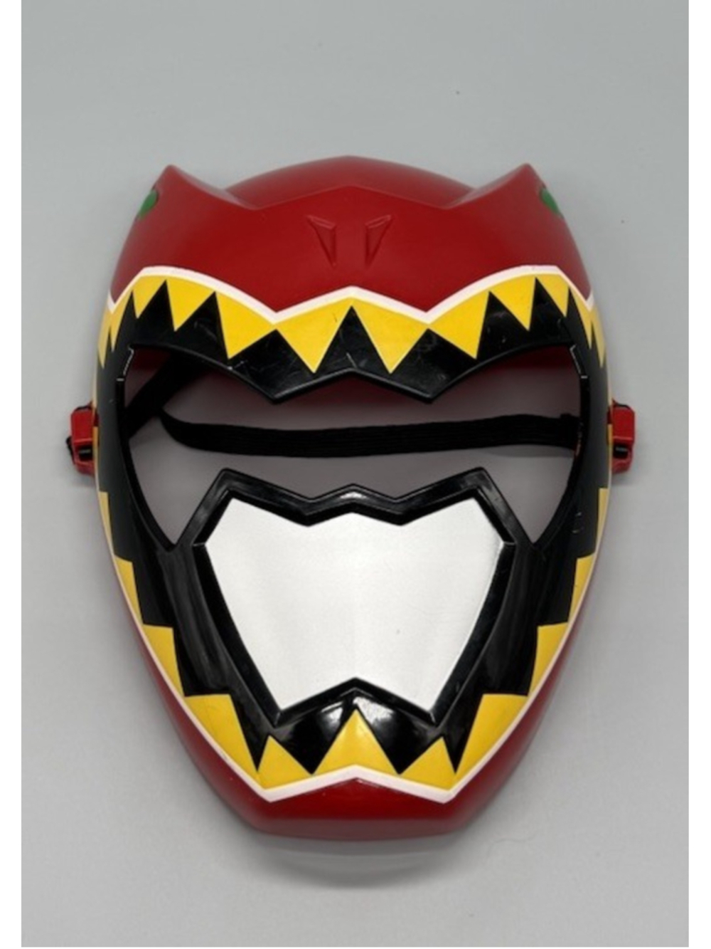 Mighty Morphin POWER RANGERS Dino Charge Red Ranger Mask Bandai 2014 Plastic